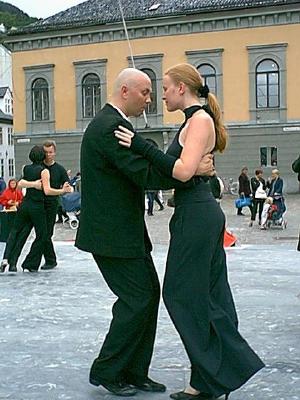 tango3.jpg